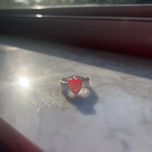 Gucci heart ring